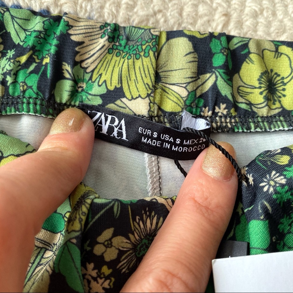 🌿 ZARA BOHO BLACK GREEN FLORAL HIGH WAIST LEGGINGS! - Picture 7 of 12